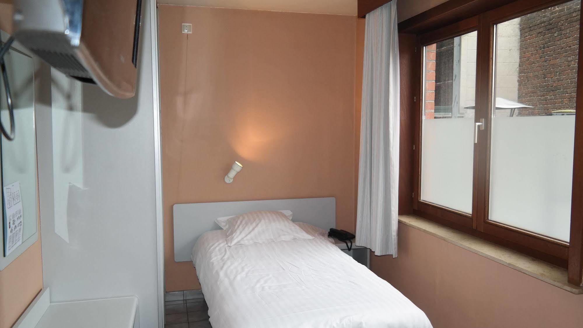 De Bonte Os Hotel&Tower Roeselare Exterior foto